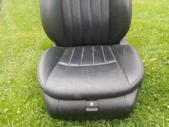 Mercedes w219 CLS sedadlo řidiče - 5