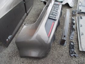 / Karosářské a další díly... Ibiza IV-4 FR - LW8Z - 5