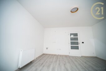 Byt - atelier v OV 1+kk, cca 30 m2, Jenišovice okr. Jablo... - 5