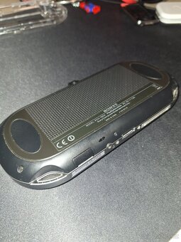 PlayStation vita 1000 - 5