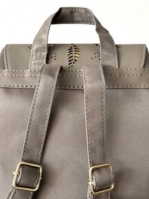 Nový krásný komplet: batůžek + peněženka + šátek. - 5