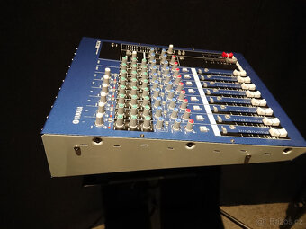Mixpult YAMAHA MG12/4 - 5
