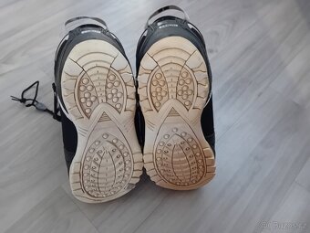 Snowboardové boty vel. 35 (stélka 22,5 cm) - 5