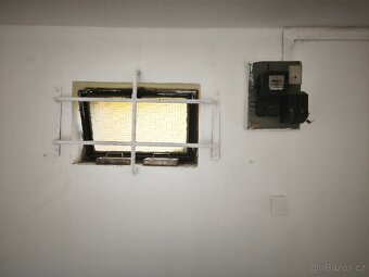 Garáž Praha Braník - 20m2 - vlastní pozemek - elektřina - 5