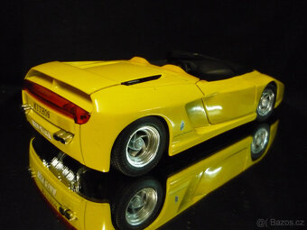 Ferrari Mythos Revell 1/18 - 5