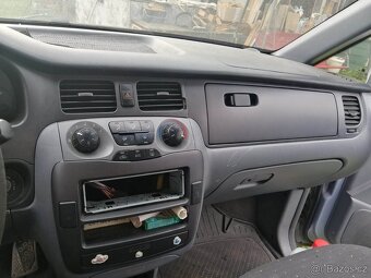 Hundai Trajet LPG 2004 na ND - 5