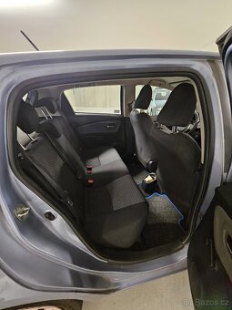 PRODÁM TOYOTA YARIS - 5