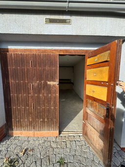 PRONAJMU PROSTORNOU GARÁŽ MOŽNOST I JAKO SKLAD - 5