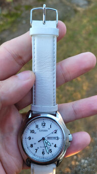 Hodinky CITIZEN Eco-Drive model AW0050-15A - 5