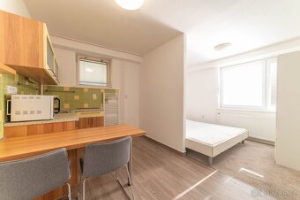 Dům 7+2 | 200m2 | Zlín-Podhoří - 5