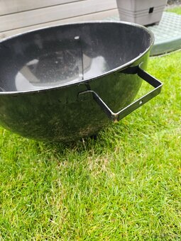 Spodní část grilu Weber - 5