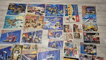 LEGO MIX 30 kg + návody, 9V VLAKY, Aquanauts a iné... - 5