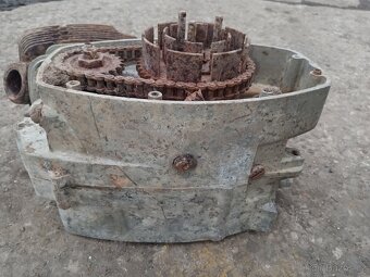 Prodám část motoru ČZ 175 - 5