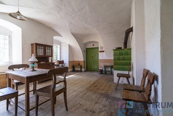 Prodej hospodářské usedlosti 450m2 - 5