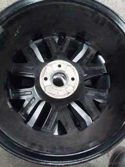 WV UP GTI Originálňí  disk 6, 5J 17 - 5