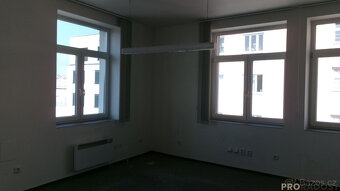 Pronájem kancelářského celku 276m2 Brno Cejl - 5