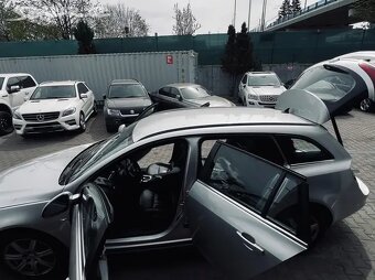Opel Insignia Sports Tourer 2,0CDTi SW 4X4 automat 120KW C - 5
