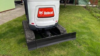 Prodám minibagr Bobcat E20 Rok výroby 2019 - 5