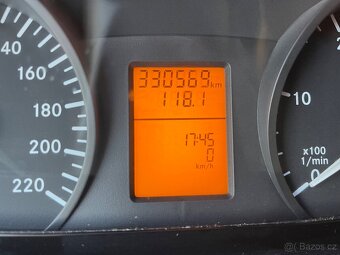 Prodám Mercedes- Benz Vito 111 - 5