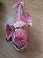 Kabelka americké značky Vera Bradley růžový vzor TOP - 5