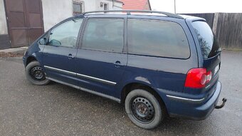 REZERVACE-Volkswagen Sharan 1.9TDi 85kW 4x4 r.v.2008 - 5