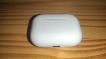 Apple Airpods Pro bez sluchátek - 5