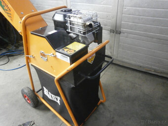 Eliet -drtič větví - 5