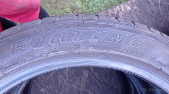 Letní 245/45  r19 - 5