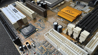 RETRO deska PCChips - M726MRT - Socket 370 a Slot 1 - 5