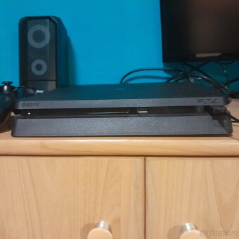 Playstation 4 - 5