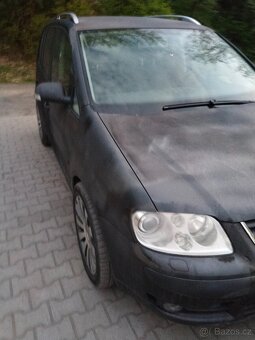 Prodám Touran 2.0 103kw TDI STK 07/25 7mist - 5