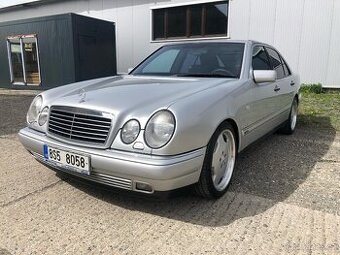 Mercedes Benz W210 E420 V8 - 5