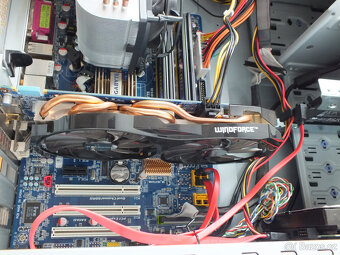 Počítač Intel Core 2 QUAD - 5