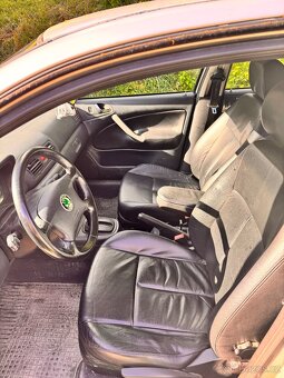 Octavia 1.8t 20V - r.v. 2002 - ND nebo na opravu - 5