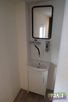 Pronájem obchodní prostory, 15 m2 - Turnov, ev.č. 00236 - 5