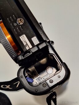 Sony A7r + příslušenství - 5