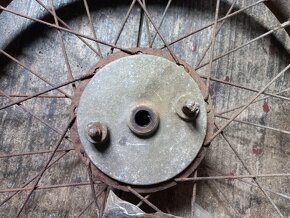 ČZ 125 t - ČZ 125b - Přední kolo - 5