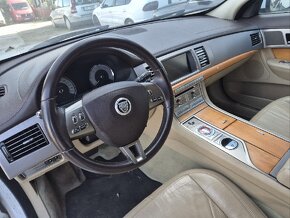 Jaguár XF 3.0 TDV6 vada motoru - 5