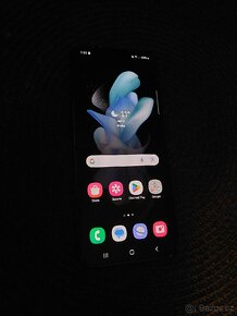 Samsung Galaxy Z Flip4 cerny - 5