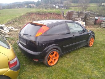 Ford Focus 1,6i16v - 5