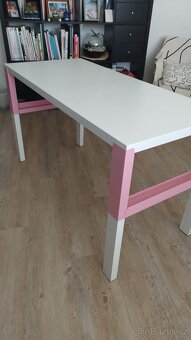 Ikea PÅHL stůl dětský, nastavitelná výška růžový - 5