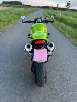 Triumph speed triple 1050 - 5