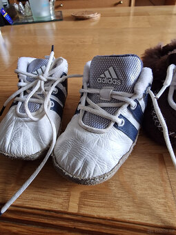 Capacky Adidas a ovci - 5
