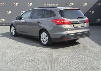 Ford Focus manuál benzín 92 kw 2015 - 5