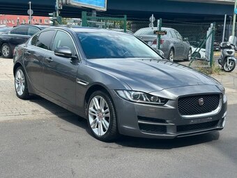 Jaguar XE Prestige AWD 2.0D mod 2020 - 5