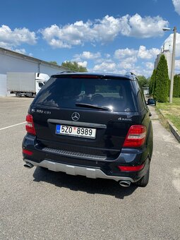 MERCEDES-BENZ ML300 4MATIC AMG - 5