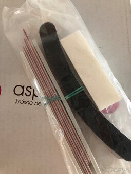 Sada na nehty s UV lampou - 5