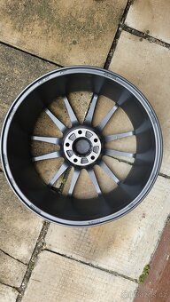 OZ RACING SUERLEGGERA 5x120 19 et40 - 5