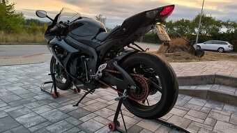 Suzuki GSX-R 750 K9 - 5