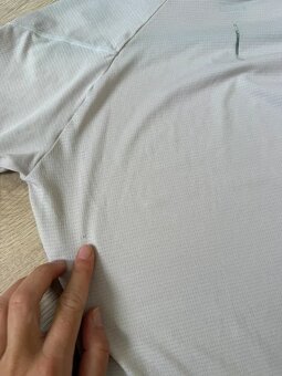 Běžecké funkční tričko Salomon z Kanady - 5